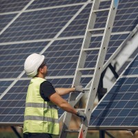 Custos de Oportunidade: Quanto a Sua Empresa Perde ao Adiar a Transição Energética?