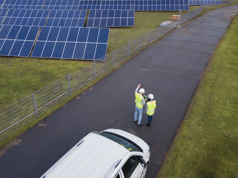 Uso de energia fotovoltaica para alimentação de veículos de uso cotidiano ou grande porte